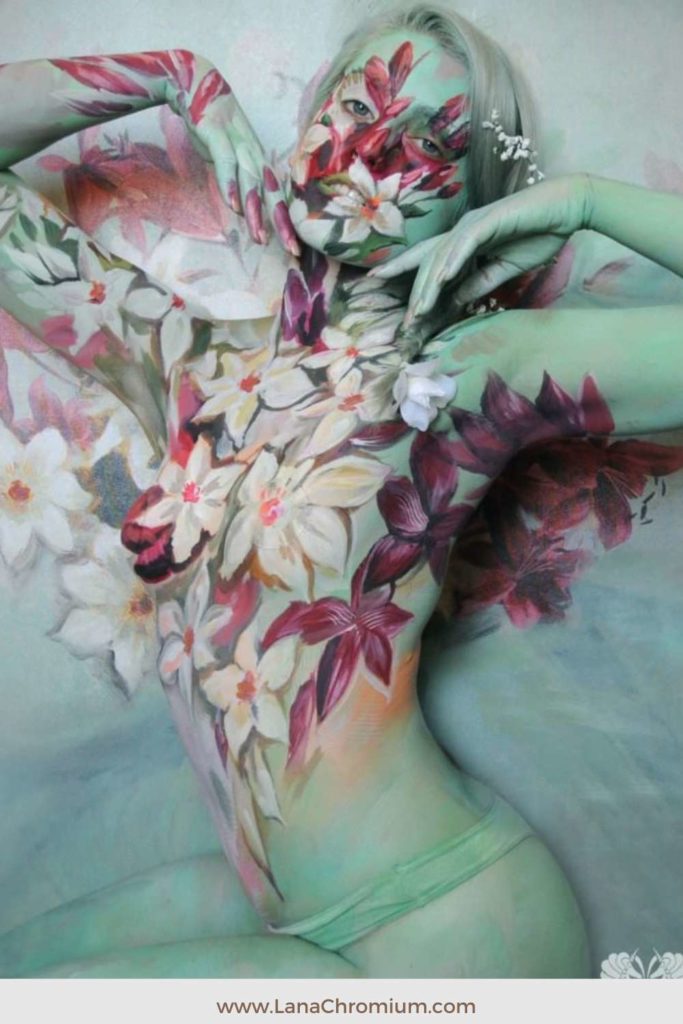[Image: Bouquet of Lilies Bodypainting]
[Image: Detail Shot - Bouquet of Lilies Bodypainting]